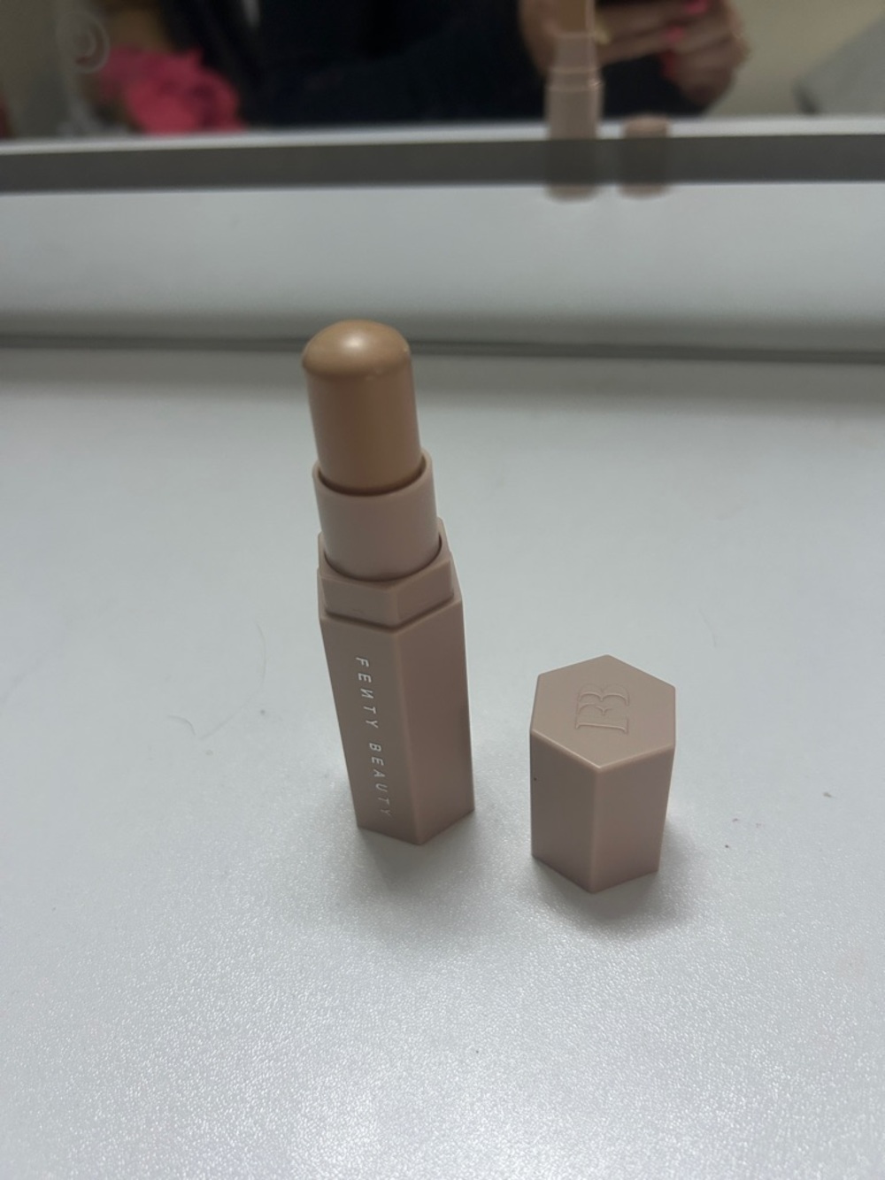 Fenty Beauty Soft Amber Contour Stick - Picture 7 of 8